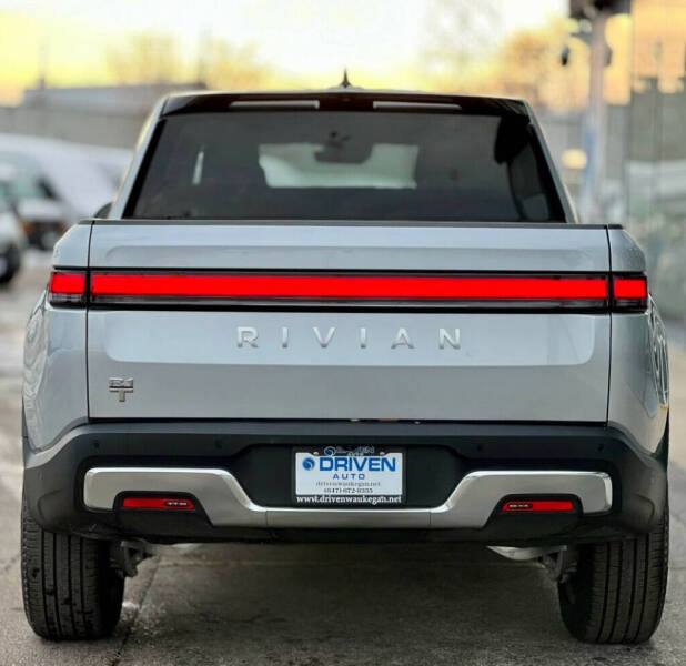 2024 Rivian R1T