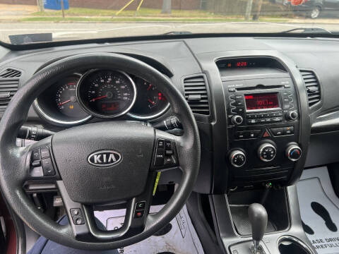 2011 Kia Sorento LX