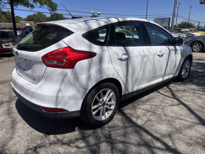 2017 Ford Focus SE