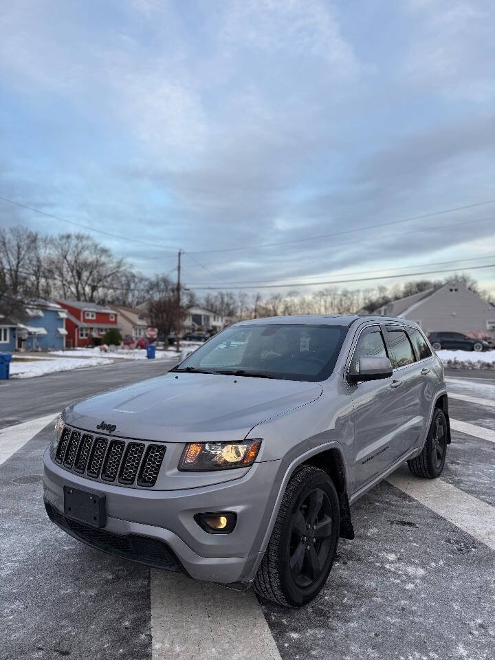2015 Jeep Grand Cherokee Altitude's photo