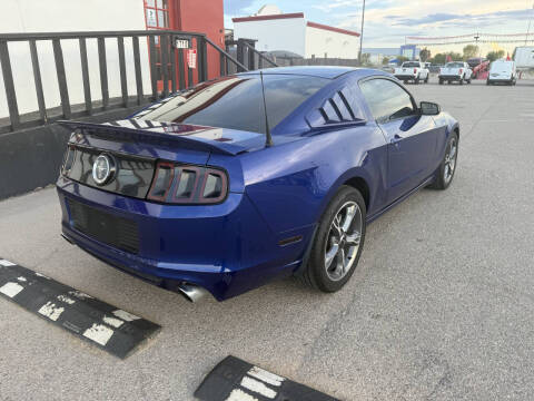 2014 Ford Mustang V6