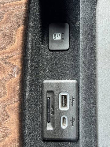 2022 Cadillac Escalade ESV Premium Luxury Platinum