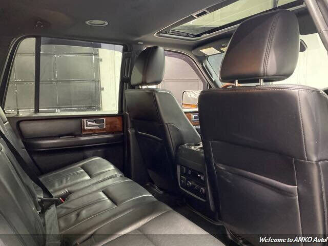 2016 Lincoln Navigator Select