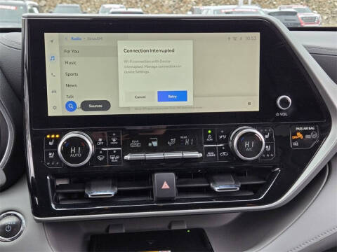 2023 Toyota Highlander Hybrid Platinum