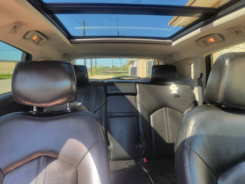 2011 Cadillac SRX Performance Collection