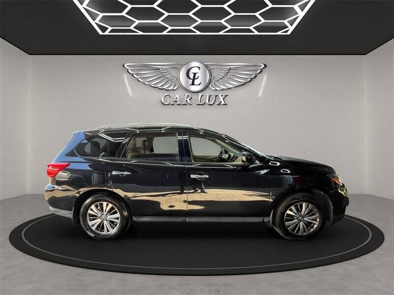 2018 Nissan Pathfinder SL