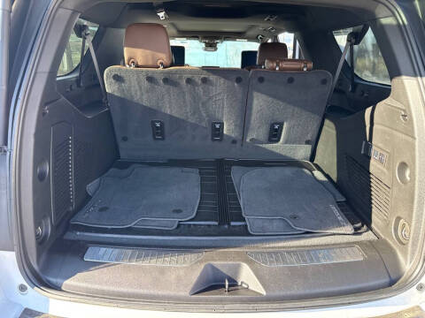 2024 Chevrolet Suburban High Country