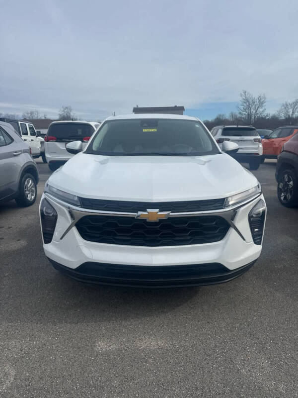 2025 Chevrolet Trax LS