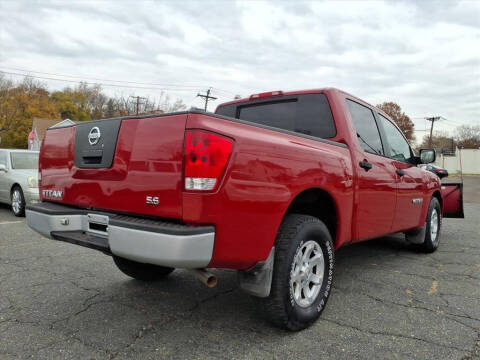 2005 Nissan Titan LE