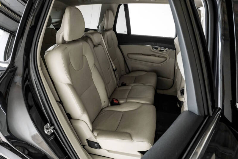 2020 Volvo XC90 T5 Momentum
