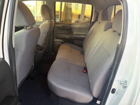 2022 Toyota Tacoma SR V6