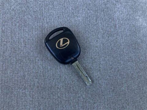 2005 Lexus SC 430