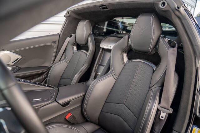 2021 Chevrolet Corvette 12