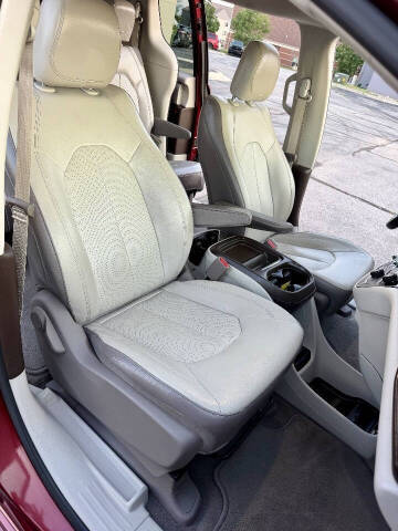 2019 Chrysler Pacifica Touring L
