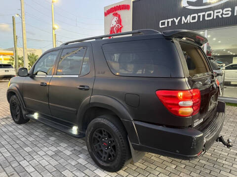 2003 Toyota Sequoia SR5