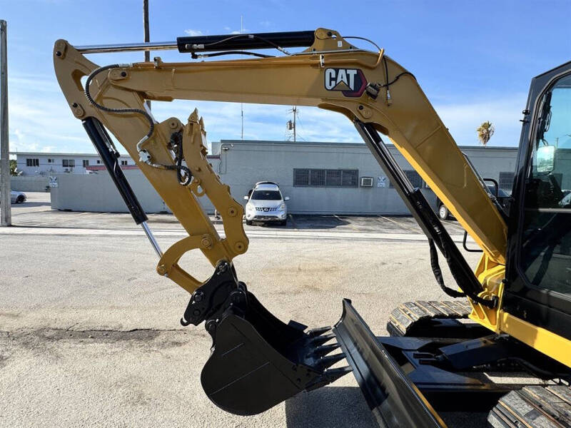 2025 Caterpillar 305.5 E2 CR