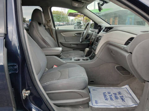 2017 Chevrolet Traverse LS