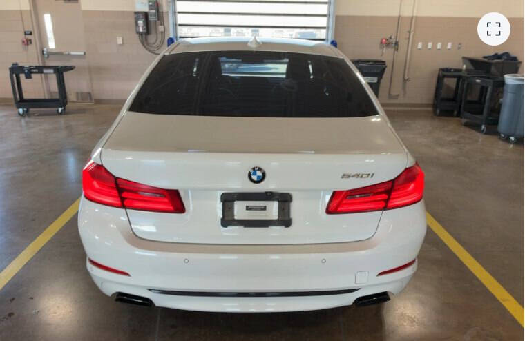 2018 BMW 5 Series 540i