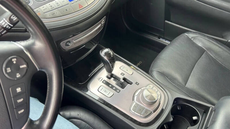 2012 Hyundai Genesis