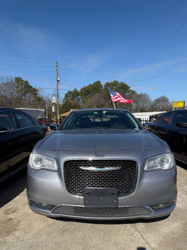 2017 Chrysler 300 C