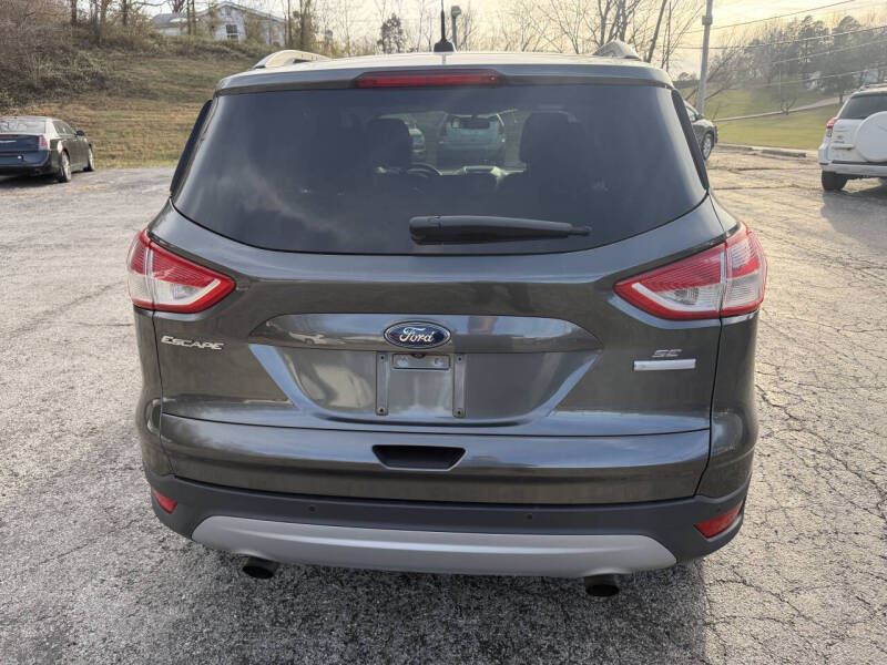 2016 Ford Escape SE