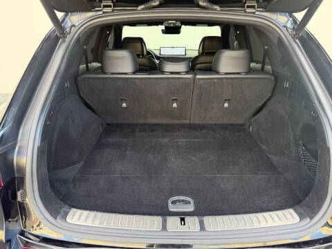 2024 Genesis GV70 2.5T Standard