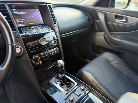 2011 Infiniti FX35