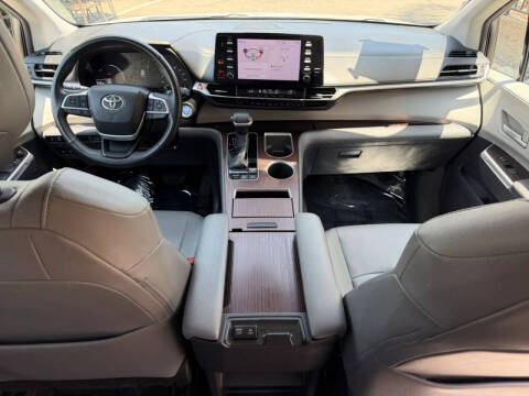 2023 Toyota Sienna