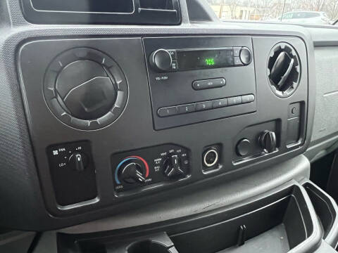 2010 Ford E-Series E-250