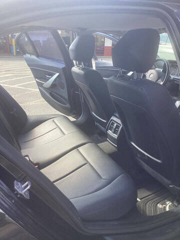 2015 BMW 3 Series 320i