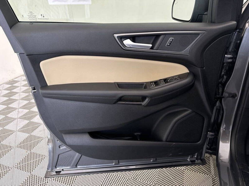 2024 Ford Edge SE