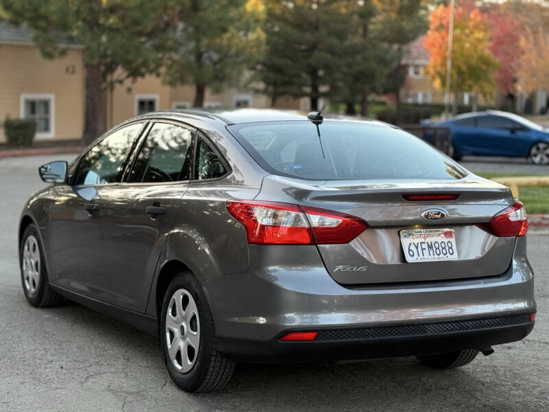 2013 Ford Focus S