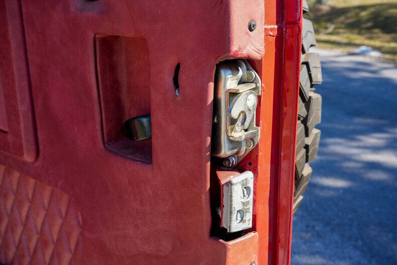 1991 Land Rover Defender