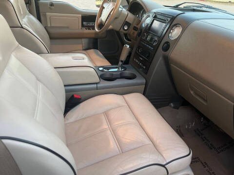 2008 Lincoln Mark LT
