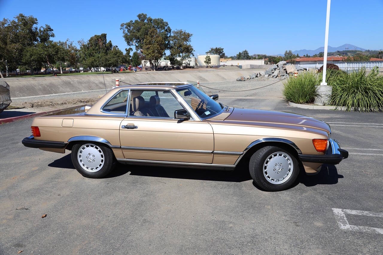 1986 Mercedes-Benz 560-Class for sale at DE AUTOS INC in San Juan Capistrano, CA