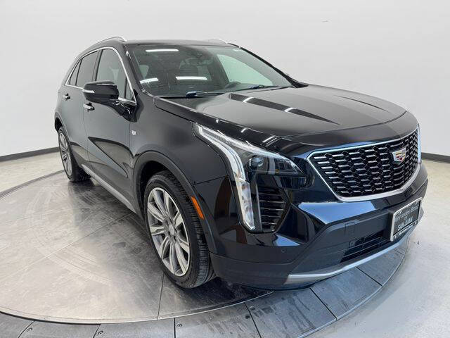 2022 Cadillac XT4 Premium Luxury