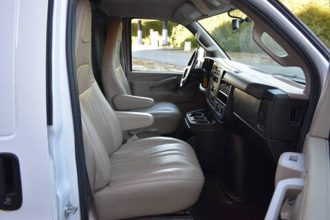 2017 Chevrolet Express 2500