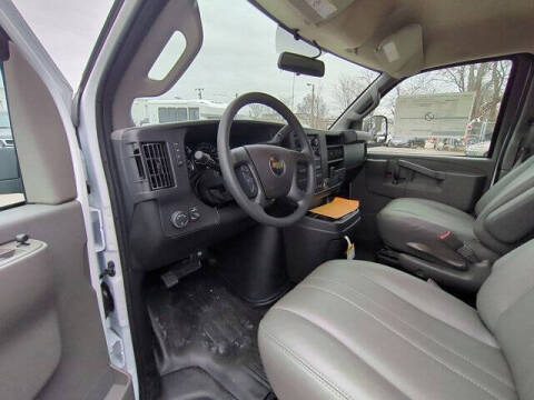 2025 Chevrolet Express 2500