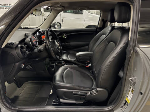 2016 MINI Hardtop 2 Door Cooper