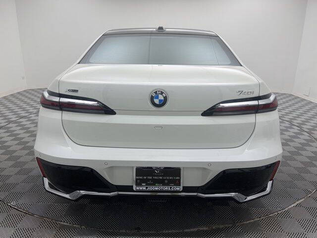 2025 BMW 7 Series 740i xDrive