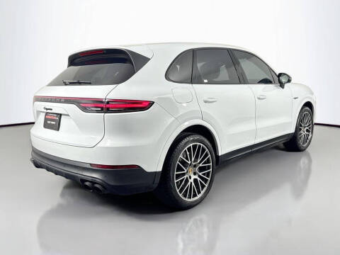 2022 Porsche Cayenne E-Hybrid
