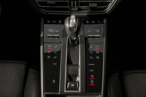 2022 Porsche Macan