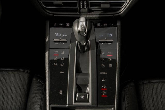 2022 Porsche Macan
