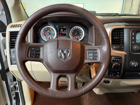 2015 RAM 1500 SLT
