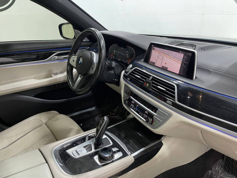 2021 BMW 7 Series 750i xDrive