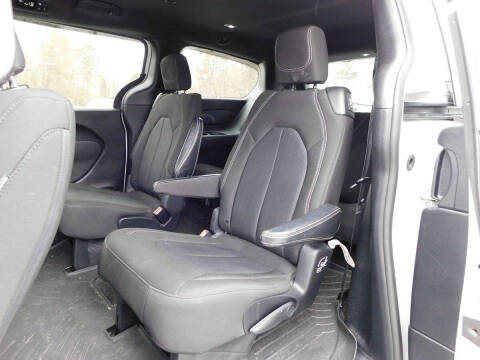 2020 Chrysler Pacifica Touring