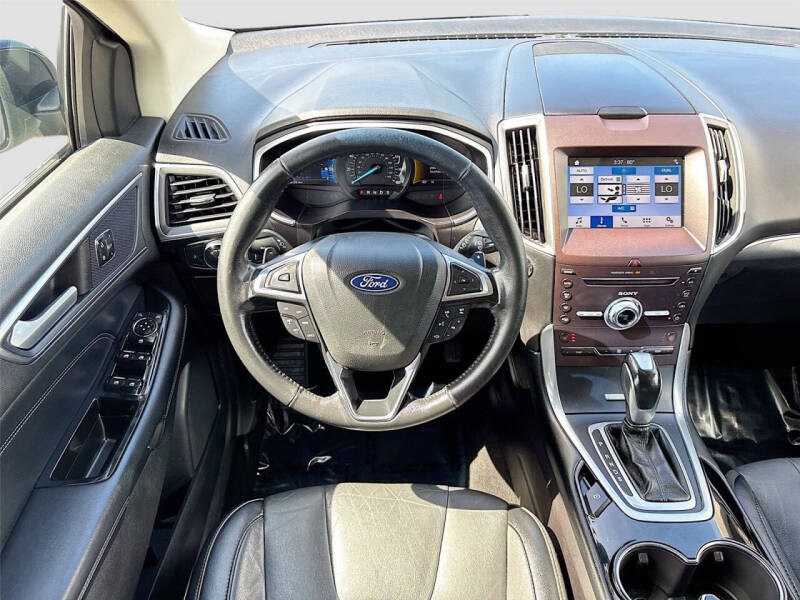 2018 Ford Edge Titanium