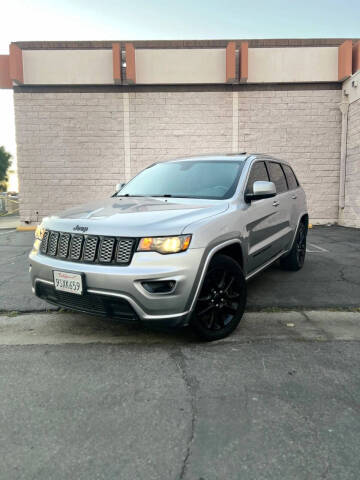 2018 Jeep Grand Cherokee Altitude