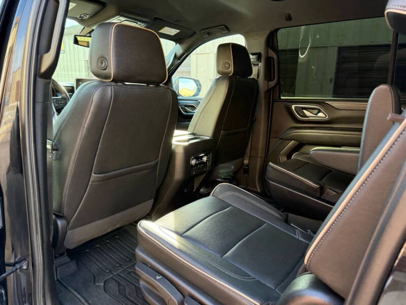 2022 GMC Yukon XL SLT