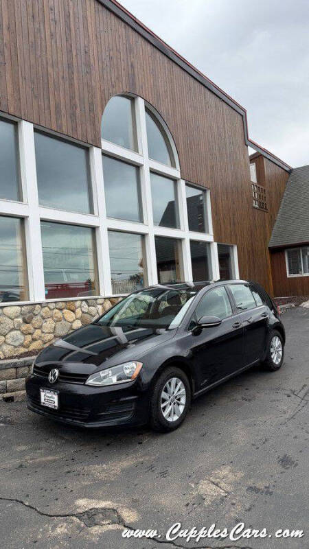 2016 Volkswagen Golf TSI S